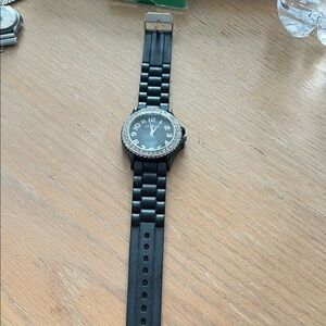 Geneva Platinum Black Watch silicone band